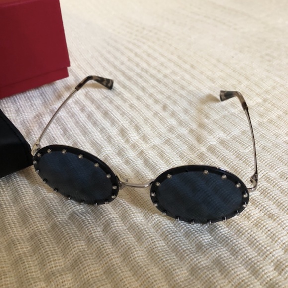 VALENTINO blue studded round sunglasses main image 7